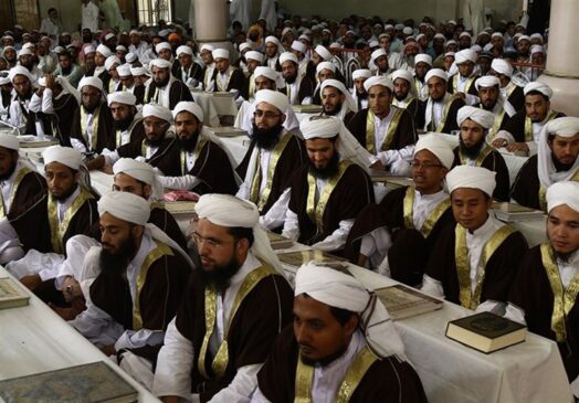 Read more about the article مدارس کے طلباءکے مسائل